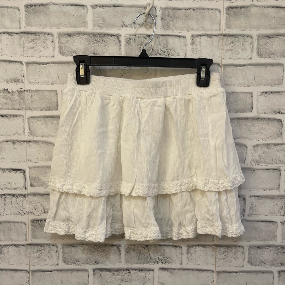 Women’s Mi Ami white tiered mini skirt, Size XS